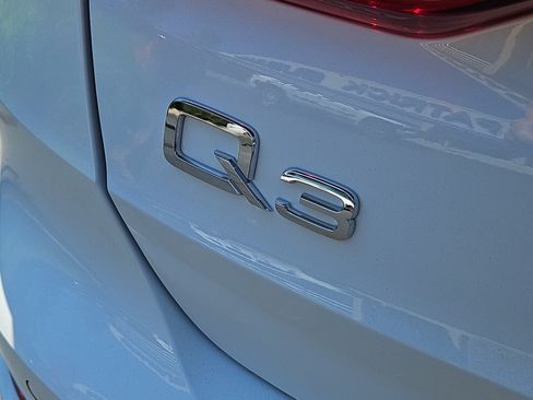 Used 2025 Audi Q3 2.0T Premium AWD/4WD image 5