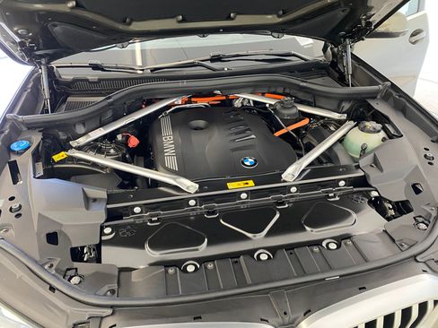 New 2026 BMW X5 xDrive50e w/ Premium Package image 33