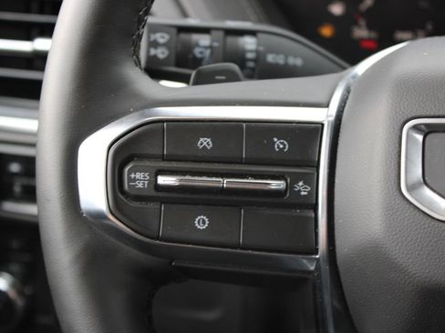 Used 2025 GMC Yukon Denali image 41