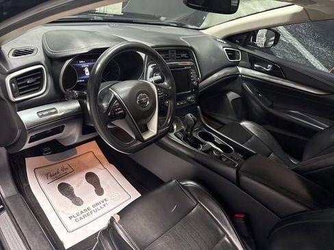 Used 2020 Nissan Maxima 3.5 SL w/ Floor Mat Group FWD image 6