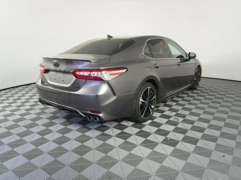 Used 2020 Toyota Camry XSE image 7