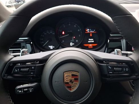 Certified 2023 Porsche Macan image 26