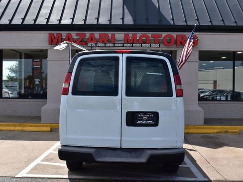 Used 2014 Chevrolet Express 2500 image 10