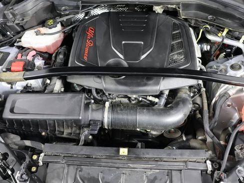 Used 2020 Alfa Romeo Stelvio Sprint w/ Nero Edizione image 25