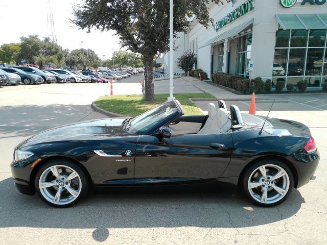 Used 2015 BMW Z4 sDrive28i RWD image 15