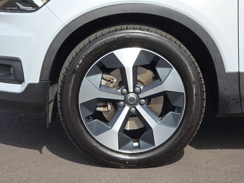 Used 2020 Volvo XC40 T5 R-Design w/ Protection Package AWD/4WD image 32