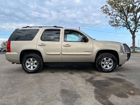 Used 2008 GMC Yukon SLT w/ SLT Preferred Equipment Group image 5