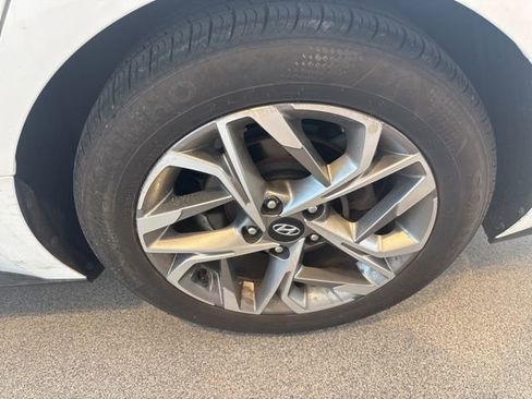 Used 2021 Hyundai Sonata SEL image 4