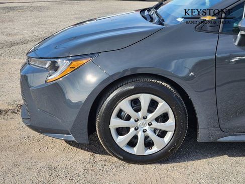 Used 2025 Toyota Corolla LE image 8