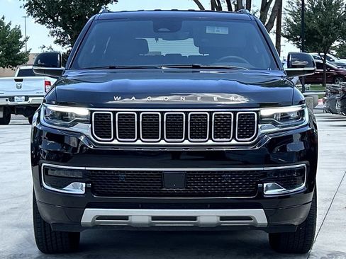 Used 2025 Jeep Wagoneer Series II AWD/4WD image 8