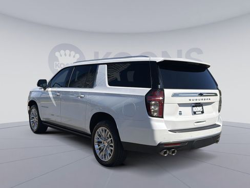 Used 2023 Chevrolet Suburban High Country w/ Premium Package AWD/4WD image 4