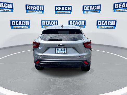 Used 2024 Chevrolet Trax RS w/ Driver Confidence Package FWD image 7