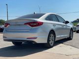 Used 2015 Hyundai Sonata SE image 3