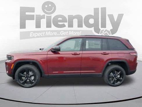 New 2025 Jeep Grand Cherokee Limited w/ Black Appearance Package image 2