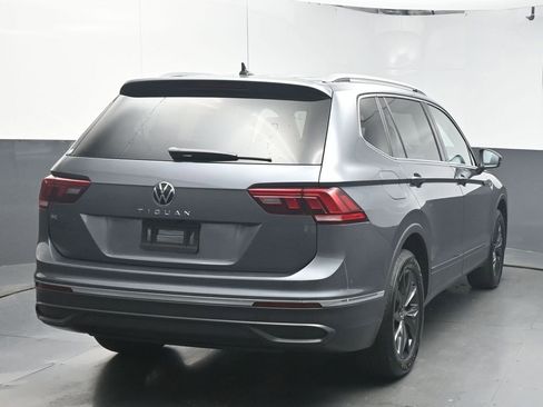 Used 2024 Volkswagen Tiguan SE FWD image 7