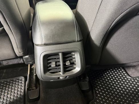 Used 2019 Jeep Cherokee Sport w/ Cold Weather Group AWD/4WD image 29