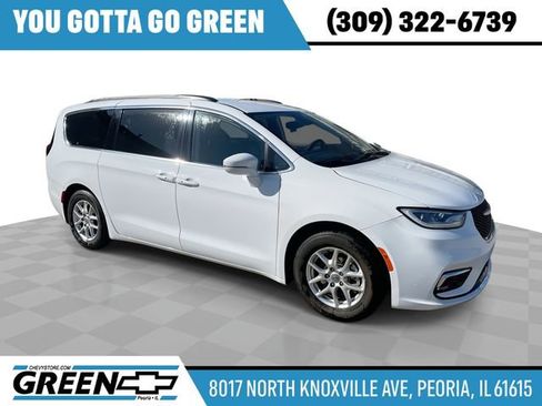 Used 2022 Chrysler Pacifica Touring-L image 1