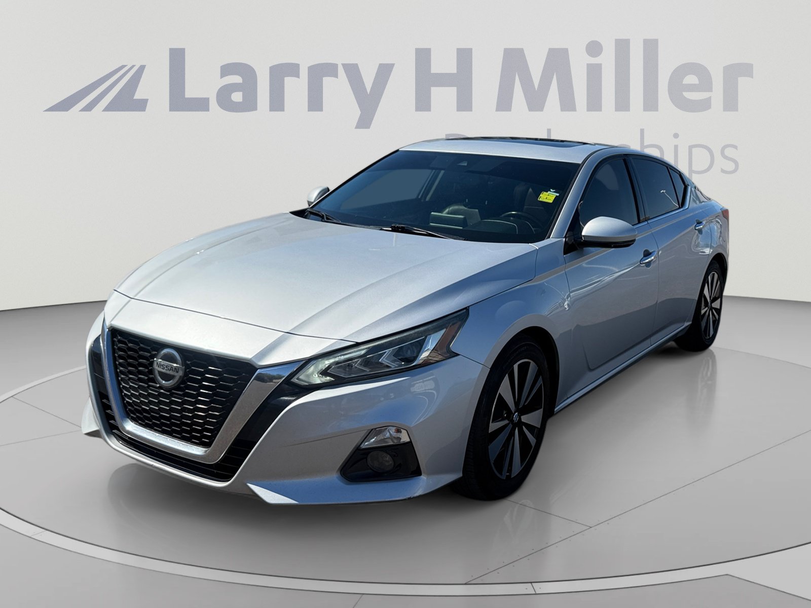 Used 2020 Nissan Altima 2.5 SL FWD image 1