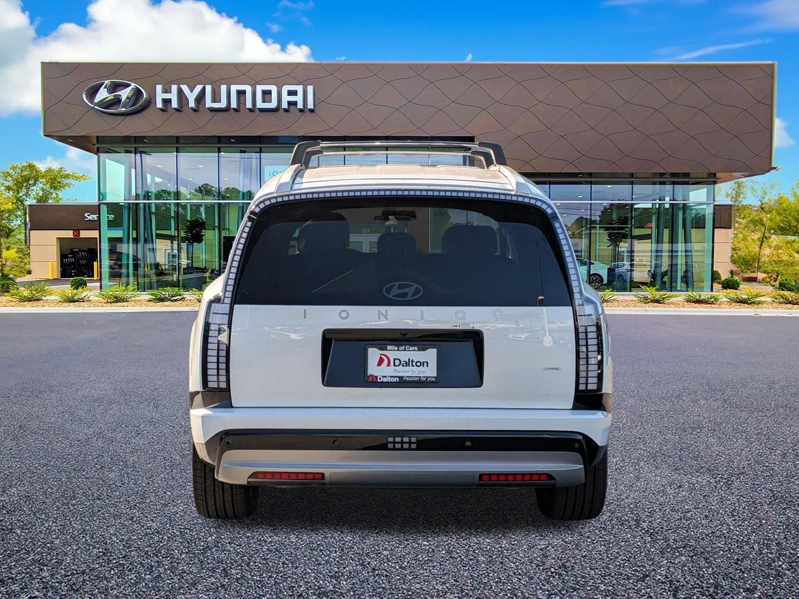 New 2026 Hyundai Ioniq 9 SEL AWD/4WD image 3