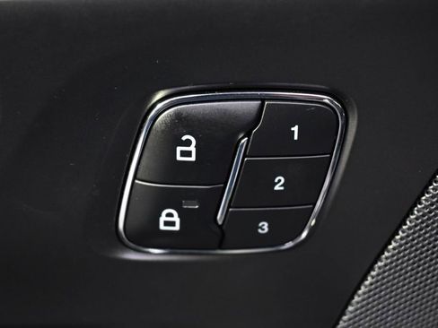 Used 2024 Lincoln Nautilus Reserve w/ Equipment Group 202A AWD/4WD image 22