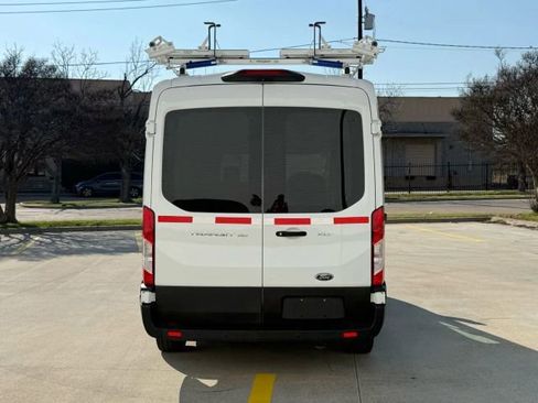 Used 2019 Ford Transit 150 XLT image 6