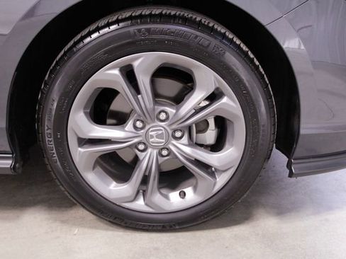 Certified 2024 Honda Accord EX image 10