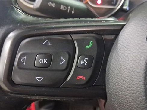 Used 2021 Jeep Gladiator Sport image 31