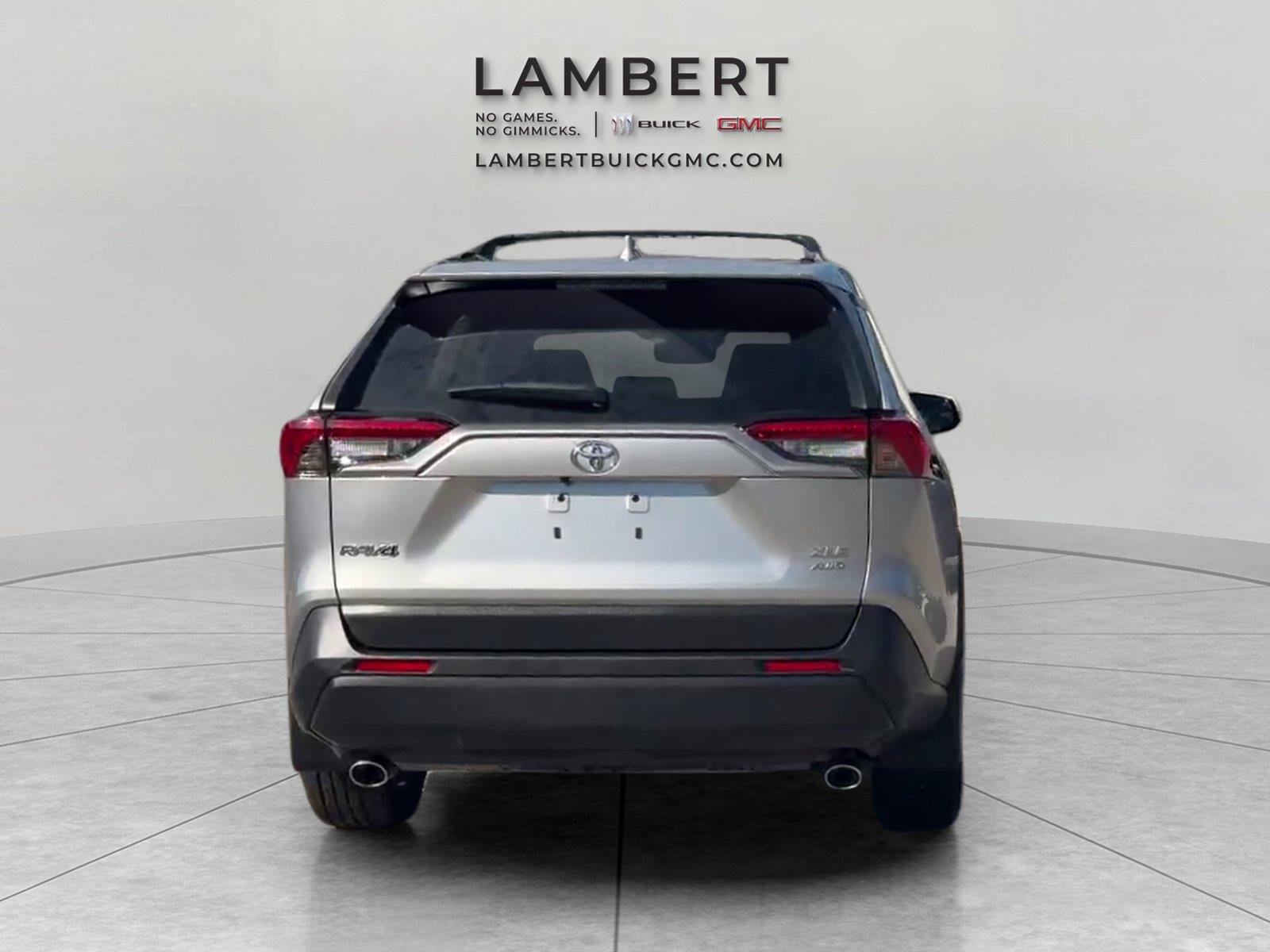 Used 2020 Toyota RAV4 XLE Premium AWD/4WD image 4