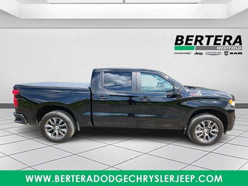 Used 2024 Chevrolet Silverado 1500 RST w/ Z71 Off-Road Package AWD/4WD image 7