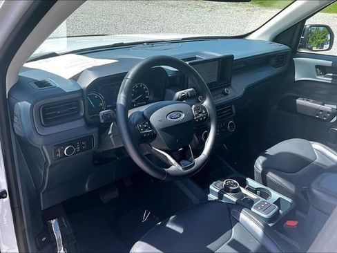 Used 2024 Ford Maverick Lariat w/ Black Appearance Package FWD image 12