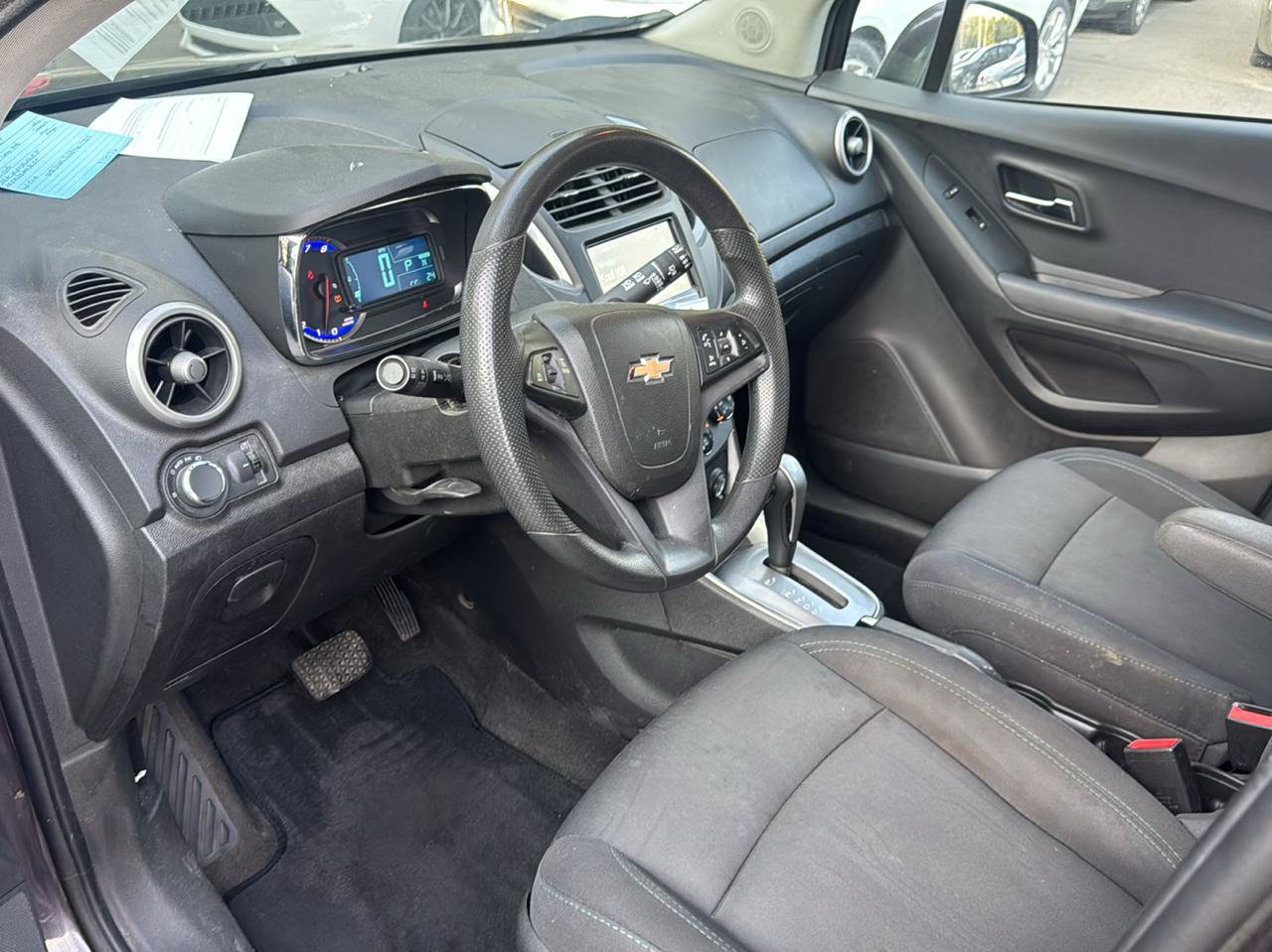 Used 2016 Chevrolet Trax LT w/ LPO, Protection Package FWD image 9
