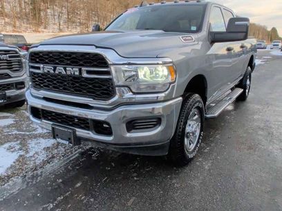 Used 2024 RAM 2500 Tradesman w/ Chrome Appearance Group