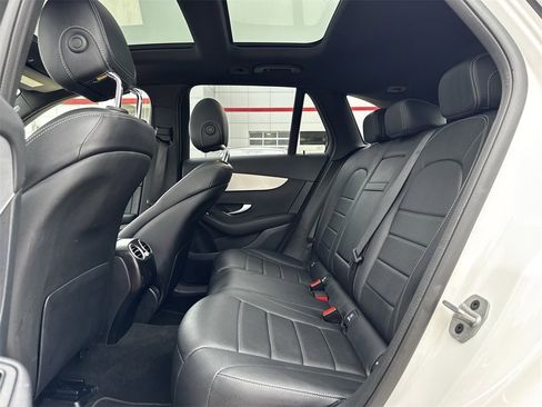 Used 2022 Mercedes-Benz GLC 300 image 29