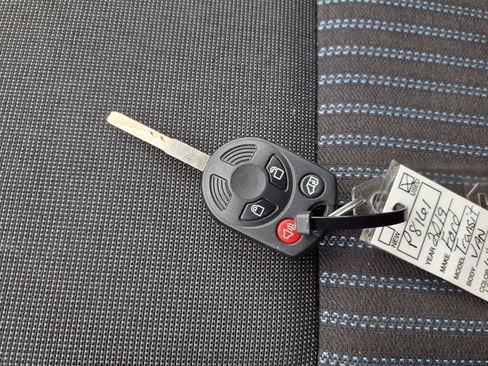 Used 2019 Ford Transit 150 XLT image 22