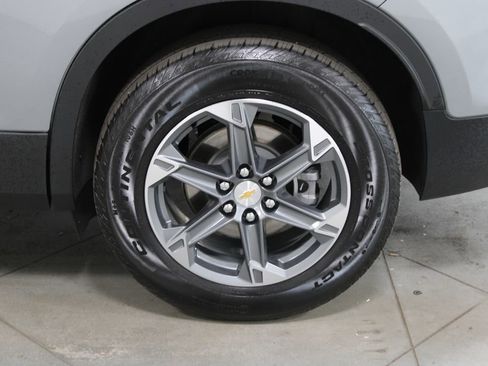 Used 2025 Chevrolet Blazer LT image 16