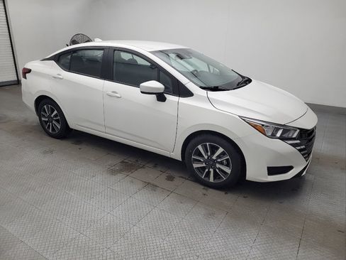 Used 2024 Nissan Versa SV image 11