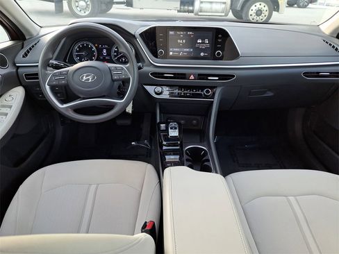 Used 2023 Hyundai Sonata SE image 9
