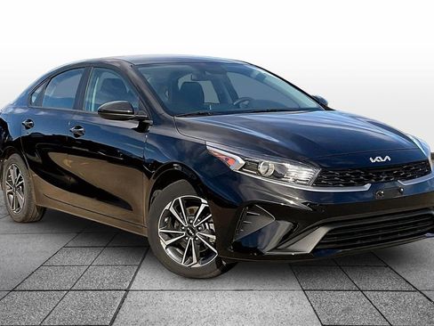 Certified 2024 Kia Forte LXS image 2