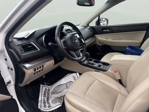 Used 2018 Subaru Outback 2.5i Limited image 17