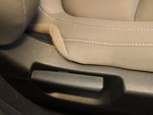 Used 2018 Honda Civic EX-T image 12