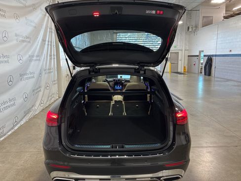 New 2026 Mercedes-Benz GLC 300 4MATIC image 17