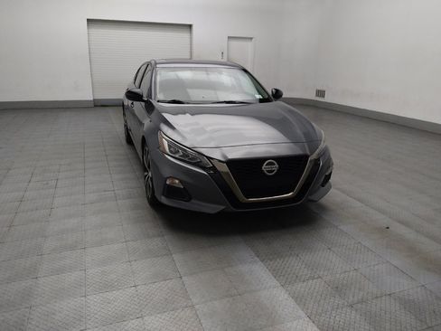 Used 2019 Nissan Altima 2.5 SR w/ SR Premium Package image 13