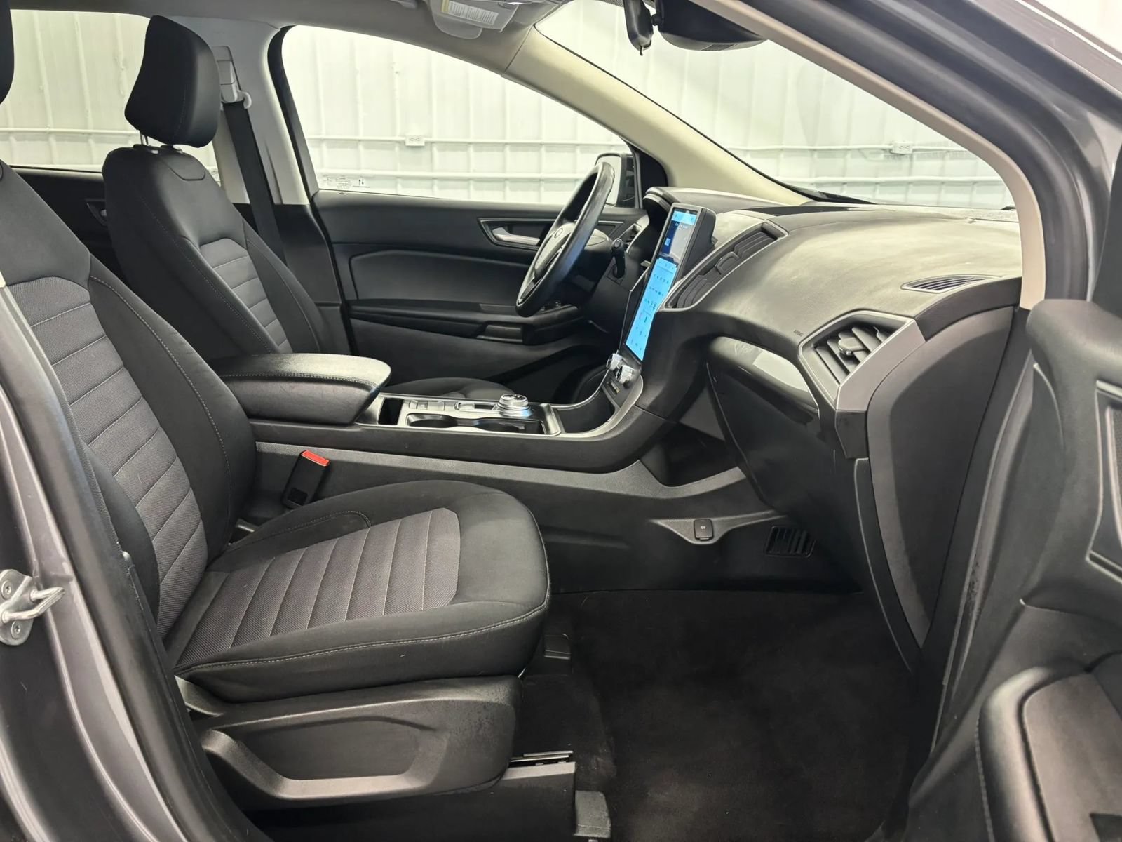 Used 2022 Ford Edge SE w/ Black Appearance Package AWD/4WD image 30