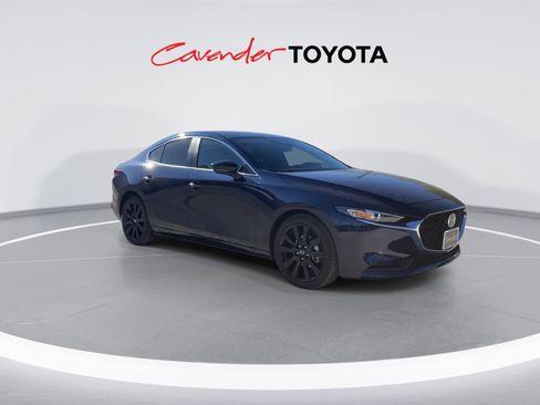 Used 2024 MAZDA MAZDA3 s image 2