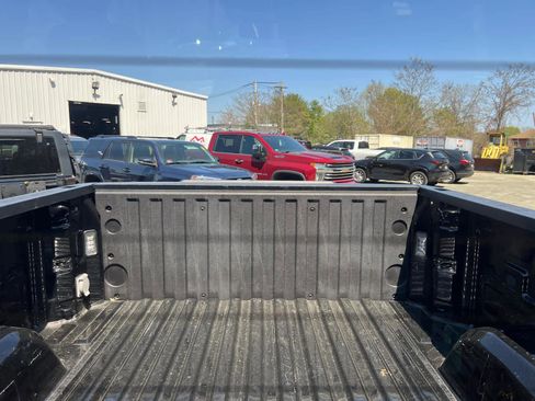 Certified 2023 Chevrolet Silverado 1500 LT AWD/4WD image 36