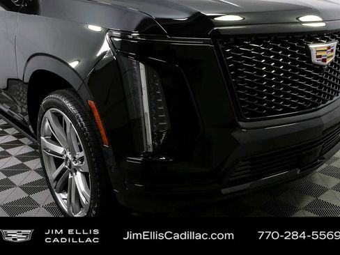 New 2026 Cadillac Escalade ESV Sport w/ Touring Package AWD/4WD image 40