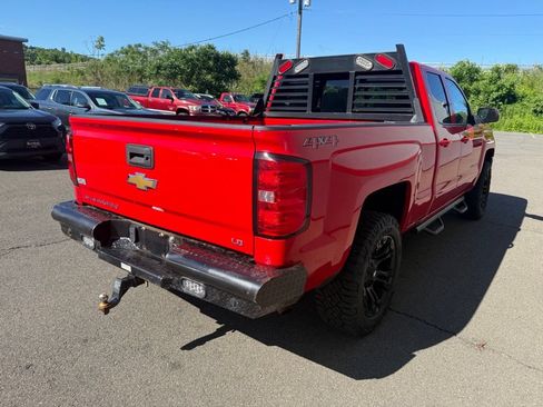Used 2019 Chevrolet Silverado 1500 LT AWD/4WD image 3
