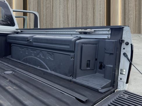 Used 2021 Nissan Titan PRO-4X w/ Pro-4x Convenience Package image 70