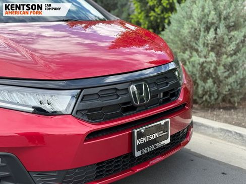 Used 2025 Honda Odyssey Sport-L image 11