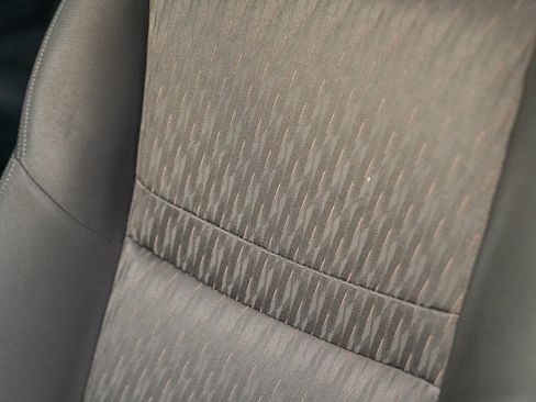 Used 2019 Nissan Rogue SV image 11